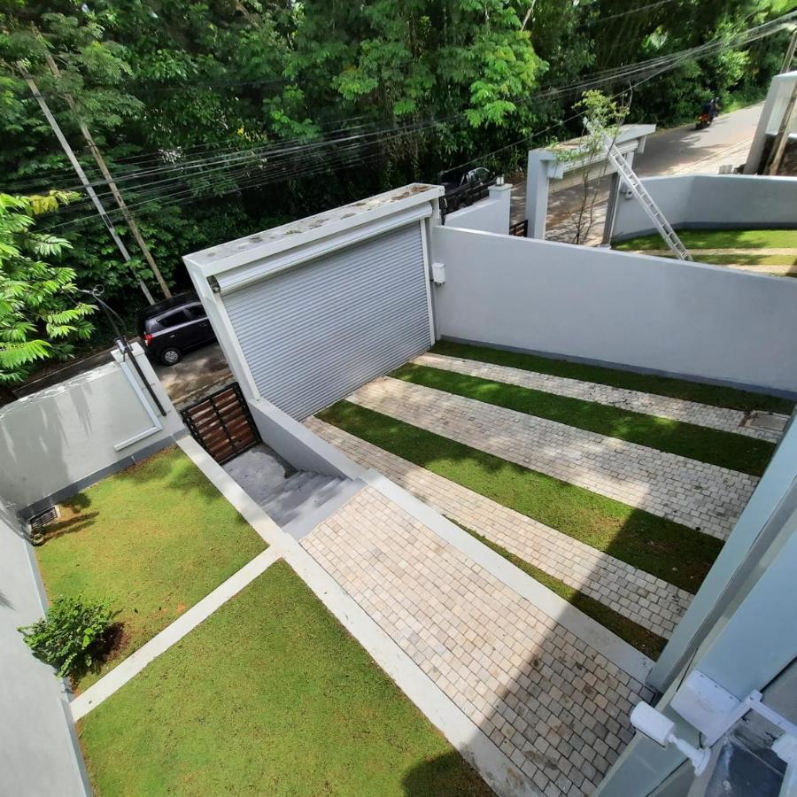 Oesis - Stylish Villa Steps From Historic Galle Fort Ngoại thất bức ảnh